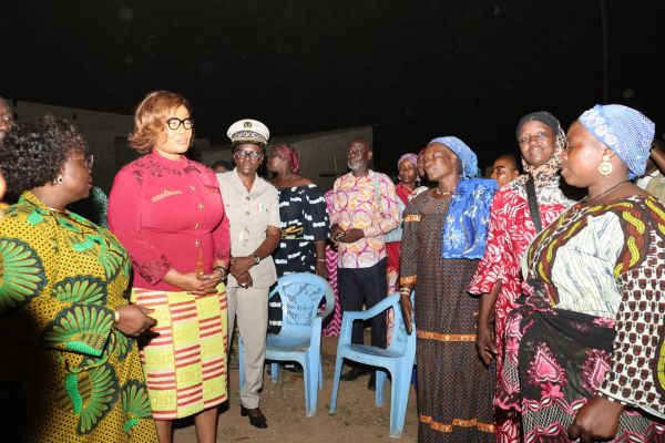 Affalikro : La ministre salue le dynamisme des AVEC et appelle à une plus grande inclusion